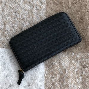 Bottega Veneta Black Intrecciato Woven Long Wallet